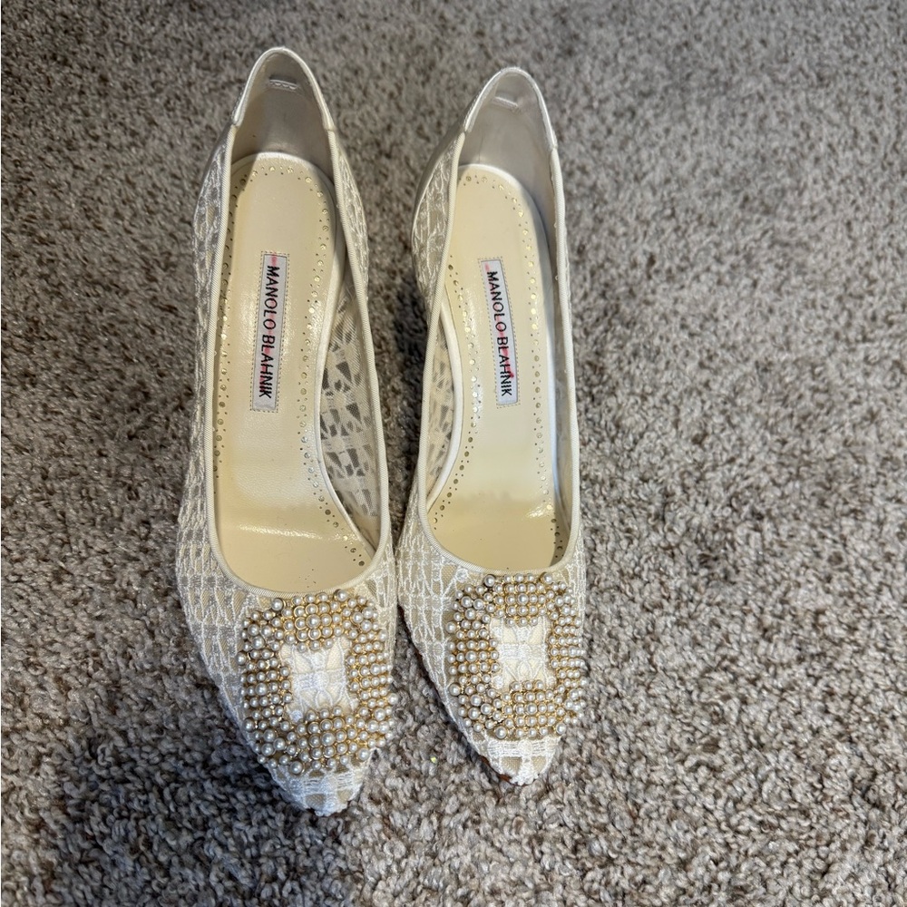 Manolo Blahnik White Lace Women's Shoes